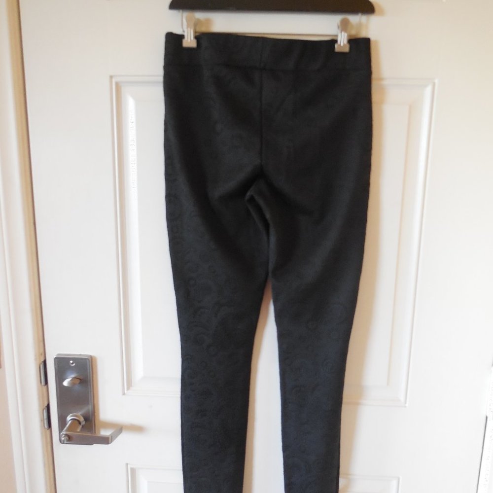 One 5 One Leggings Black Textured ~ Size S - Picture 4 of 6
